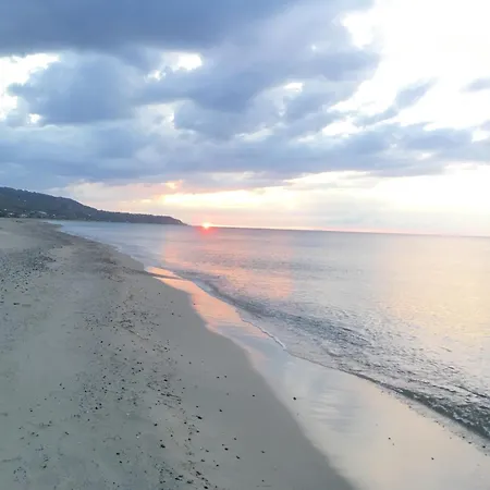 Casa Sulla Spiaggia- Mortelle Дом отдыха Мессина